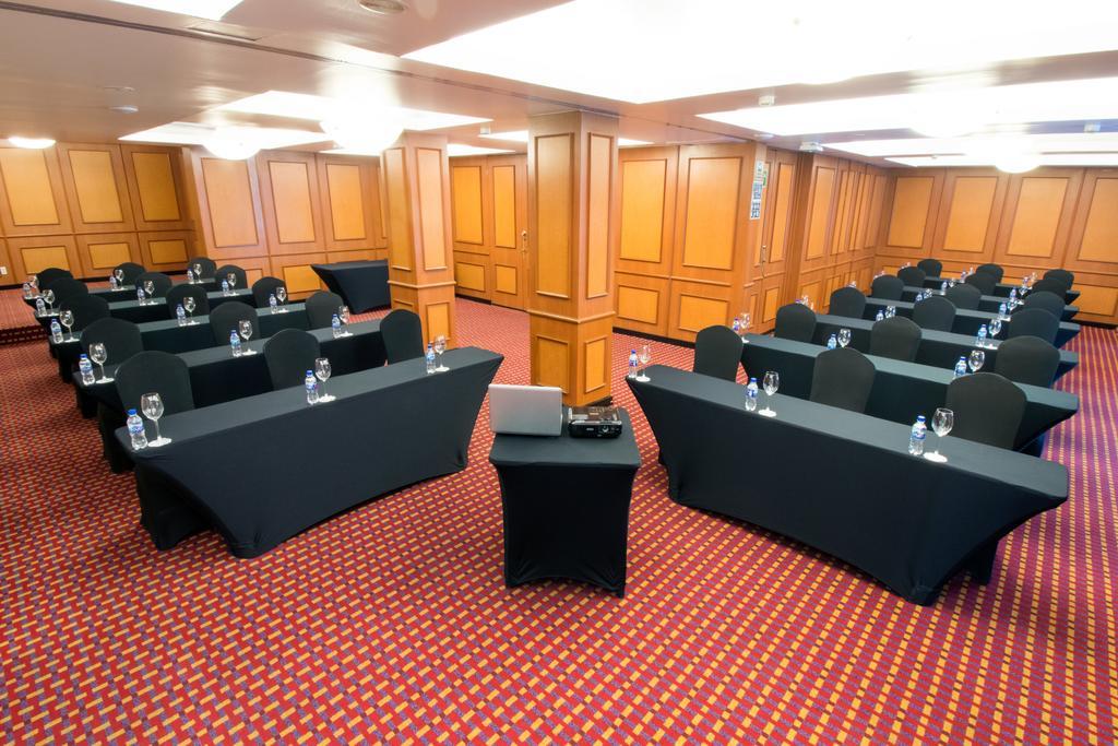 Emporio Reforma Hotel Mexico City Exterior photo A meeting room at the hotel